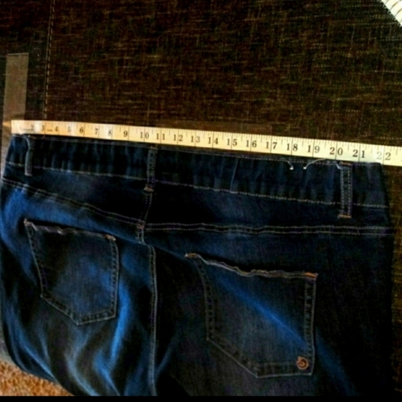 Indigo Rein Jeans Size 24 Skinny Leg Distressed Cuff Crop - Picture 11 of 12